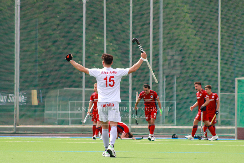 Lucas Bachmann BUNDESLIGA HERREN VF3 MHC-CHTC 21.05.2023 | lanaschraderfotografie - Realisiert mit Pictrs.com