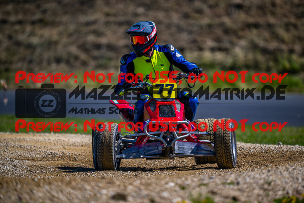 MaZZes_FotoMatrix_230527_3778 | QUAD