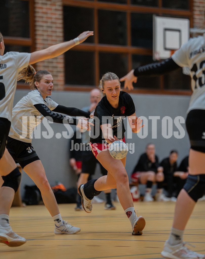 Handball I Frauen I Saison 2025-2026 I Landesliga HR West I 10. Spieltag I TuS Frisia Goldenstedt - SV Falke Steinfeld I 466 | jns.sportfotos - Realisiert mit Pictrs.com