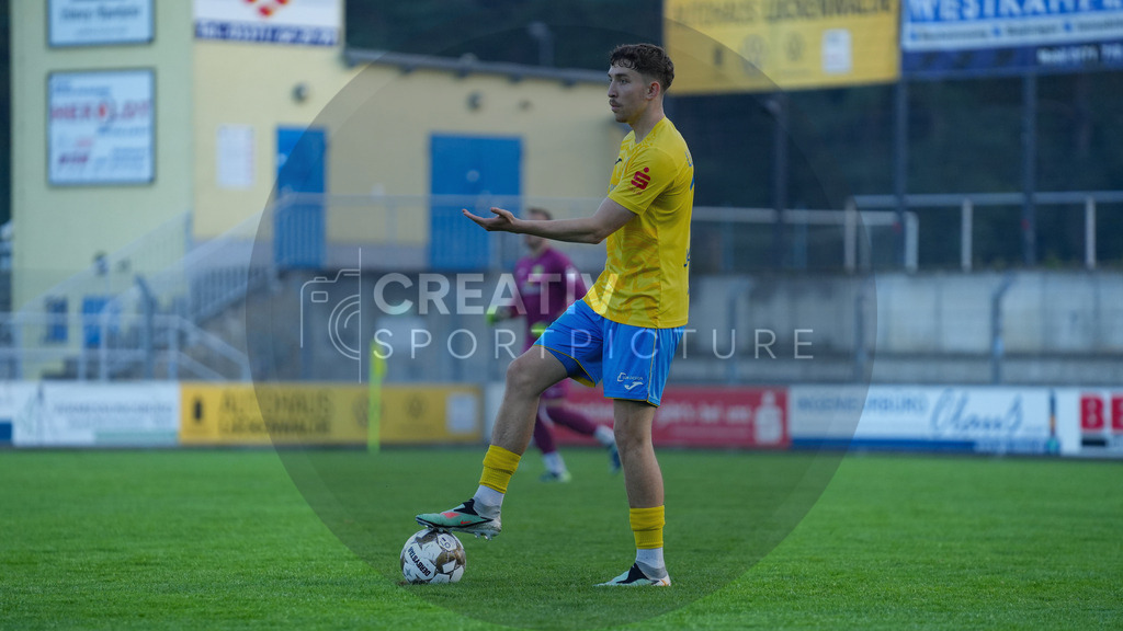 Fußball, Herren, Saison 2025/2026, Regionalliga Nordost, 6. Spieltag, FSV 63 Luckenwalde vs. VSG Altglienicke, Freitag 28.08.2025, Werner-Seelenbinder-Stadion Luckenwalde | Fußball, Herren, Saison 2025/2026, Regionalliga Nordost, 6. Spieltag, FSV 63 Luckenwalde vs. VSG Altglienicke, Freitag 28.08.2025, Werner-Seelenbinder-Stadion Luckenwalde, Im Bild: Sofiene Jannene (Luckenwalde - Realisiert mit Pictrs.com