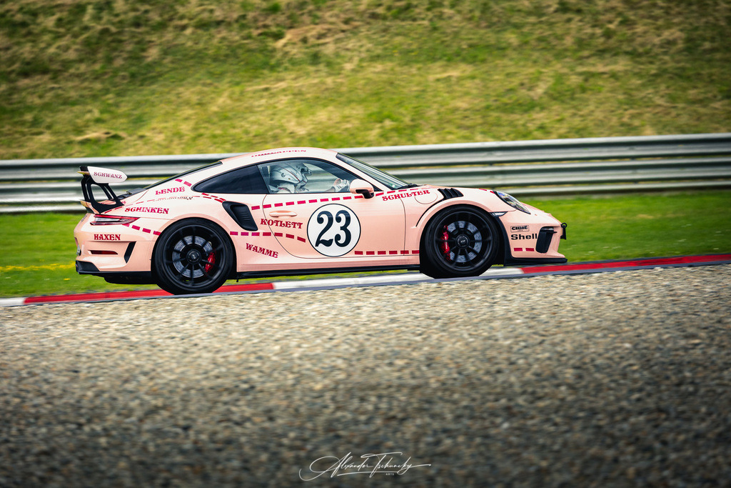 R6PZ1789 _Alexander Tschuncky | Entdecken Sie die faszinierende Welt von Alexander Tschuncky Arts: Kreative Fotografie, atemberaubende Automobilkunst und hochwertiger Bilderdruck. Lassen Sie sich inspirieren! - Realisiert mit Pictrs.com