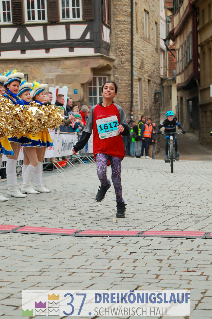 Stadtwerke Jugendlauf 1700m | 3 Koenigslauf 2023 - Realisiert mit Pictrs.com