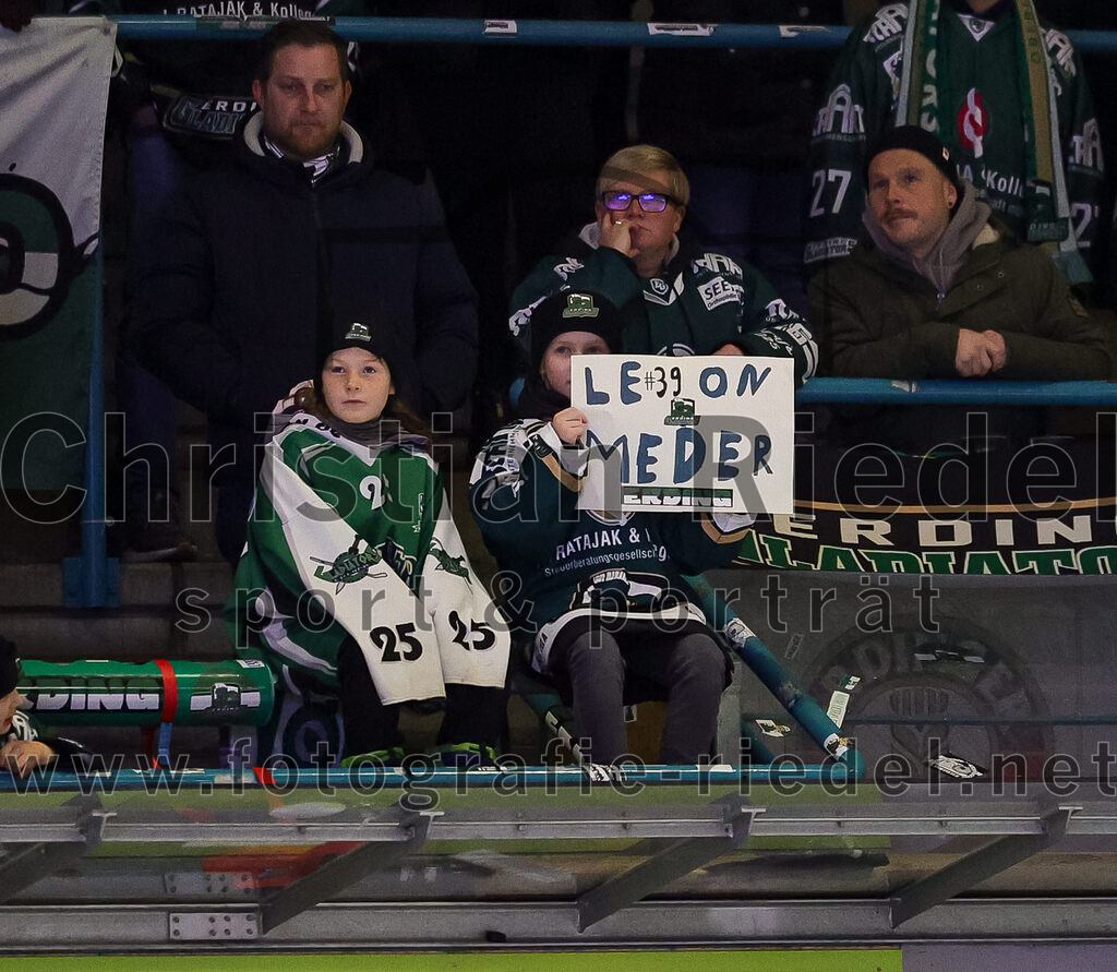 2026-01-18_045_TSV_Erding_gegen_Selber_Woelfe | Erding, Deutschland, 18.01.2026:Eishockey, Oberliga Süd 2025 / 2026, 38. Spieltag, TSV Erding gegen Selber Wölfe, Endergebnis: 2:3 n.V.Foto: Christian Riedel / fotografie-riedel.net