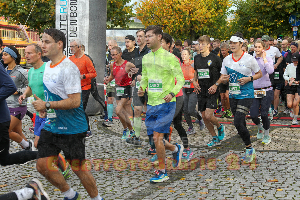 241020_0948_EX1_7086 | Sportfotografie im Rhein-Sieg Kreis, Köln, Bonn, NRW, Rheinland Pfalz, Hessen, etc. Unser Tätigkeitsfeld umfasst den Laufsport vom Volkslauf über den Marathon, Duathlon, Triathon bis zum Ultralauf wie Kölnpfad Ultra oder Schindertrail.