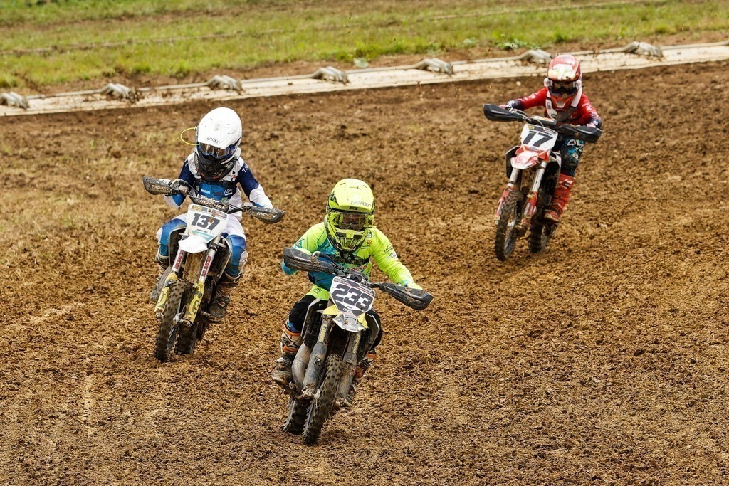 Motocross_Gerstetten_250802_3340 | Fotopresso – Sportfotografie in Heidenheim & Umgebung. Professionelle Sportfotografie für unvergessliche Momente. Dynamische Action-Shots, emotionale Szenen & hochwertige Bilder. - Realisiert mit Pictrs.com