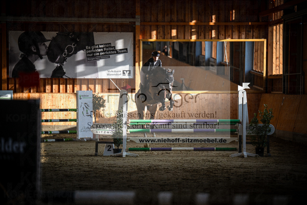 DOS_0401 | Entdecke hochwertige Reitturnierfotos von Foto Oger. Professionell, emotional und authentisch – jetzt Lieblingsmomente im Shop bestellen.Deutschlandweite Turnierfotografie. - Realisiert mit Pictrs.com