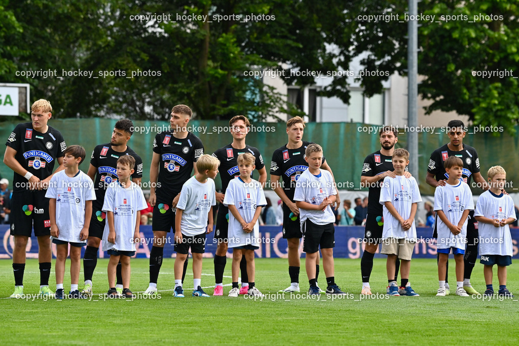 SAK vs. SK Sturm 22.7.2023 | Einlauf SAK gegen Sturm Graz