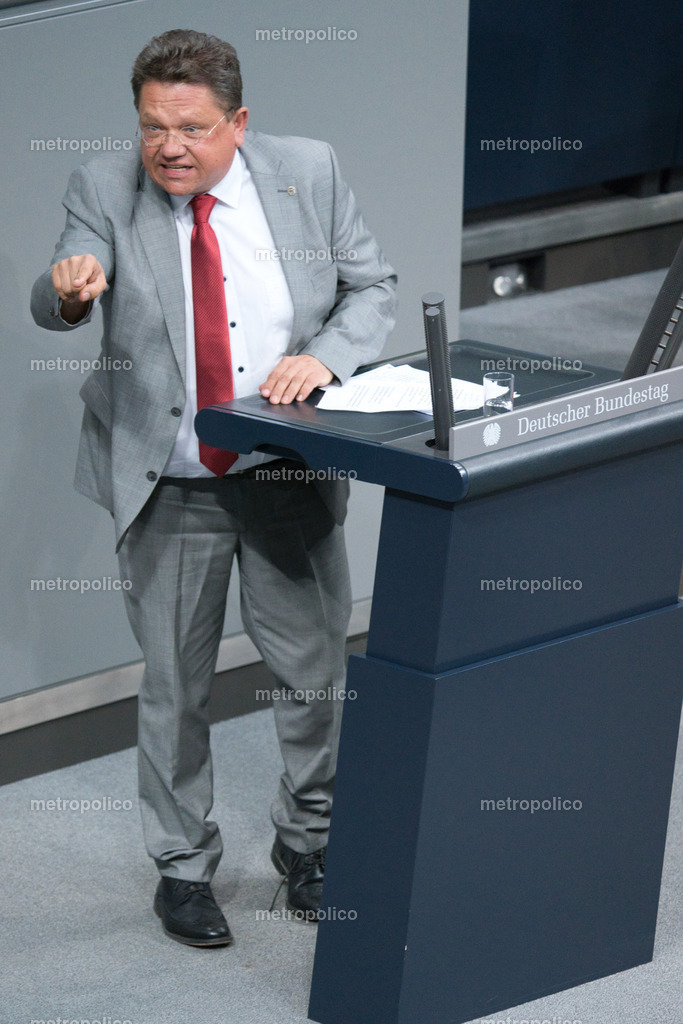 Andreas Philippi (8) | Metropolico