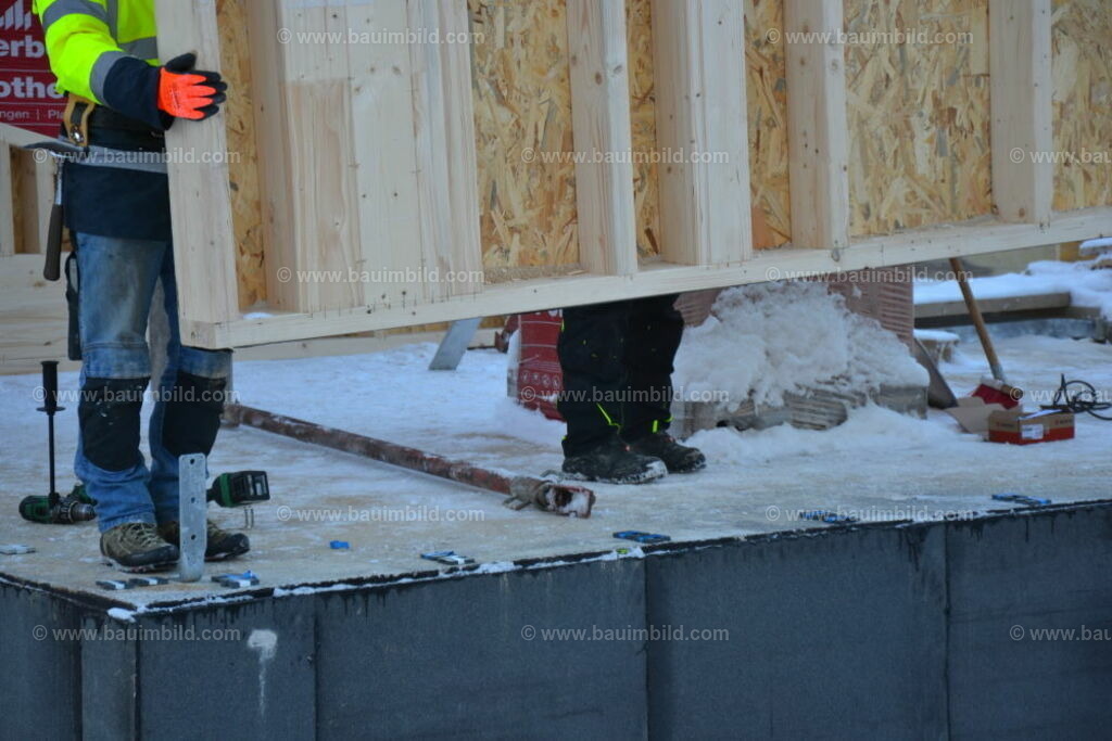 bib-lg09-holzbau-0018 | Nach LV-Leistungsgruppen sortierte Detailfotos über den Bau eines Hauses. Alle Hausbau-Bilder direkt vom Urheber und Autor der Website Haus-Selber-Bauen.com