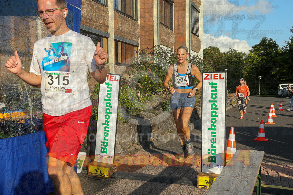 250801_1928_EX1_8040 | Sportfotografie im Rhein-Sieg Kreis, Köln, Bonn, NRW, Rheinland Pfalz, Hessen, etc. Unser Tätigkeitsfeld umfasst den Laufsport vom Volkslauf über den Marathon, Duathlon, Triathon bis zum Ultralauf wie Kölnpfad Ultra oder Schindertrail.