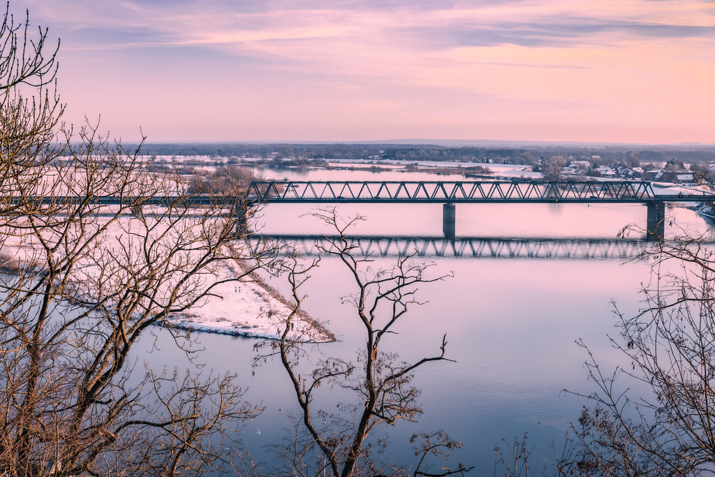 Heimat | FI-LO Bildershop – Entdecken Sie beeindruckende Fotografie und inspirierende Videoproduktionen. Tauchen Sie ein in faszinierende Welten und lassen Sie sich von meinen einzigartigen Werken auf eine emotionale Reise mitnehmen. Perfekt für Kunstliebhaber und - Realisiert mit Pictrs.com