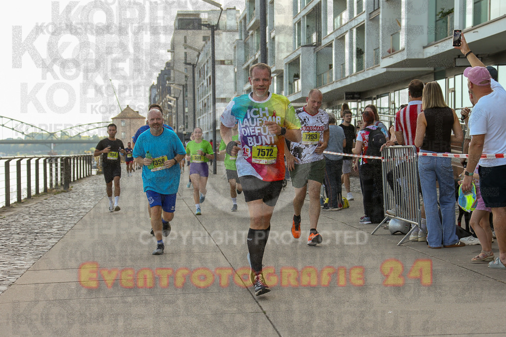 250920_1450_EX1_7795 | Sportfotografie im Rhein-Sieg Kreis, Köln, Bonn, NRW, Rheinland Pfalz, Hessen, etc. Unser Tätigkeitsfeld umfasst den Laufsport vom Volkslauf über den Marathon, Duathlon, Triathon bis zum Ultralauf wie Kölnpfad Ultra oder Schindertrail.