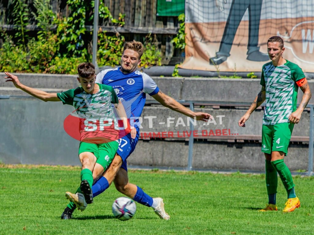 ASV Klagenfurt - Donau Klagenfurt | Julian Horr (SV Donau Klagenfurt #66) Denis Tomic (ASV Klagenfurt #17) Sebastian Layroutz (SV Donau Klagenfurt #4) ; ASV Klagenfurt - Donau Klagenfurt am 31.07.2022 in Klagenfurt
(ASV Platz Annabichl), AUSTRIA, (Photo by Ernst Krawagner sport-fan.at) - Realisiert mit Pictrs.com