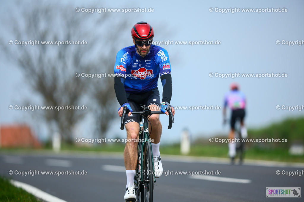 571_TRA56718 | Neusiedlersee Radmarathon 2026@sportshot_your_pictrs #yourpictures#roadtowm2029 #nrm #neusiedlerseeradmarathon #neusiedlersee #neusiedlerseetourismus #burgenland #mörbisch #nrm26 #burgenlandtourismus #voglundco #poweredbyburgenlandtourismus #radsport #rad #marathon #ucigranfondo #visitburgenland #ucigranfondoworldseries