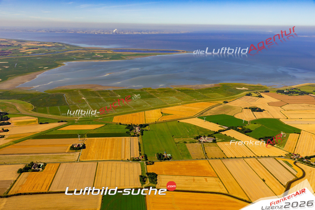 Aktuelles Luftbild von Westermarsch Norden - Die Luftaufnahme wurde 2022 mittels UL-Flugzeug erstellt ( keine Drohne ) - hochauflösende Kamera-Systeme von  Canon -Beste Qualität - Für grossformatige Ausdrucke geeignet. Die Geschenkidee !