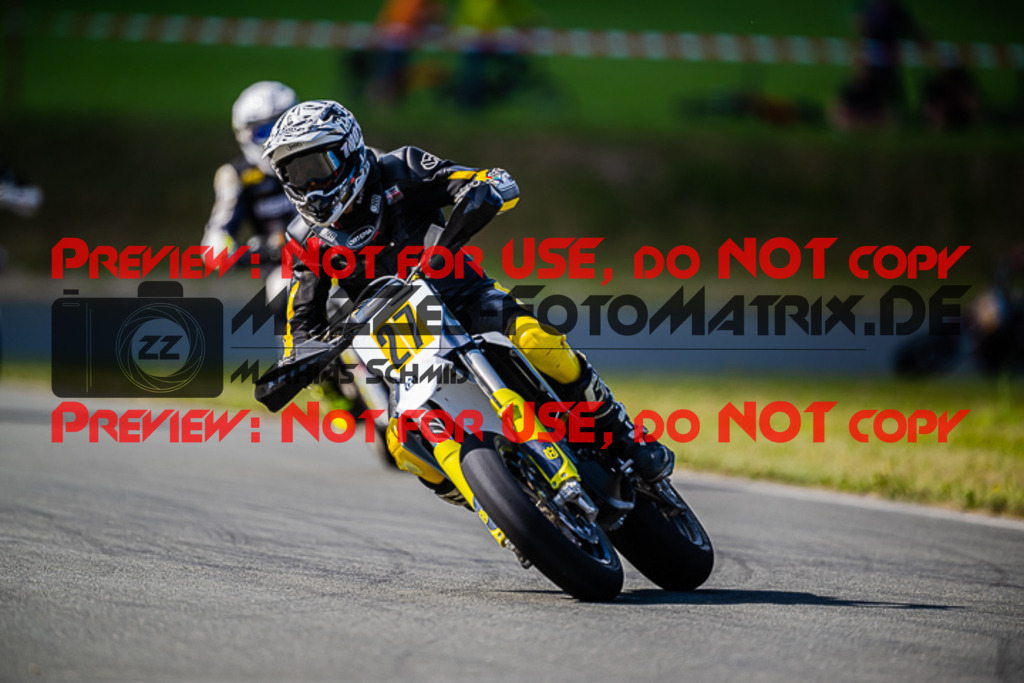 MaZZes_FotoMatrix_220904_8212 | S2