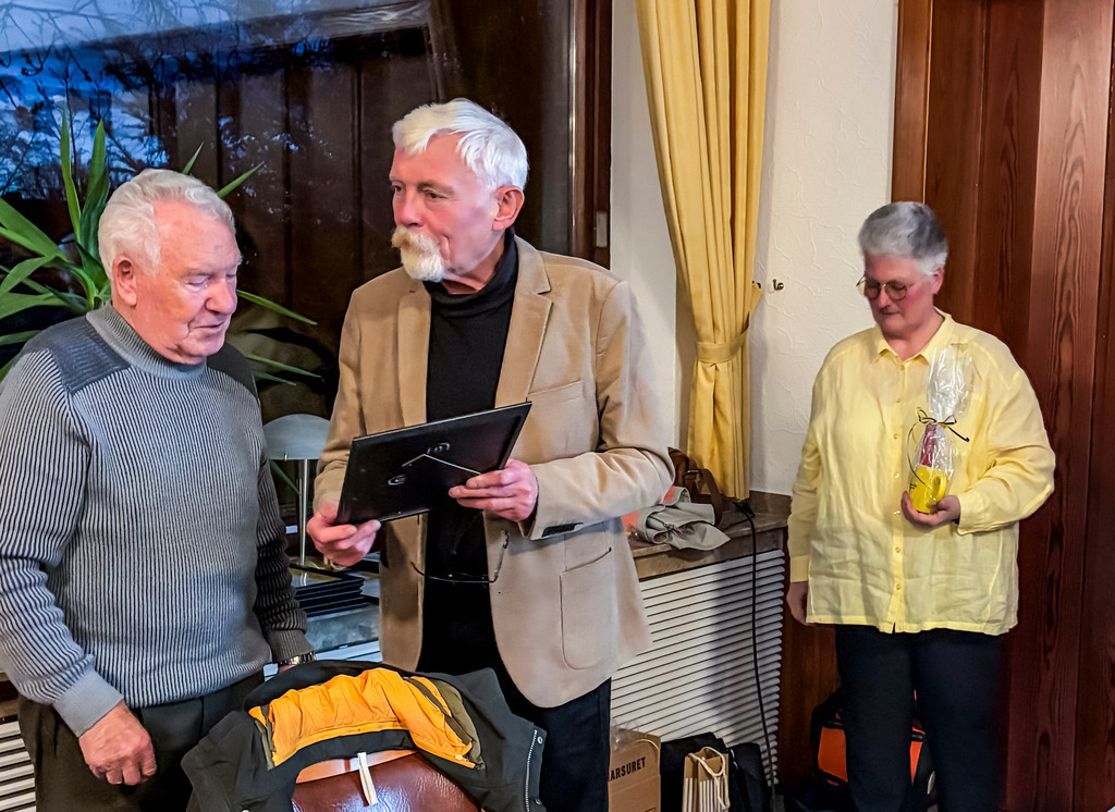 top-top.de 260326-007 | Foto, Video, Fotografie, Videografie, Fotobox, DJ, Discjockey, Musik, Musikbox, Veranstaltung, Photobooth, Amazon, Ebay, Buchtipp, Bestseller, Autor, Verlag, Buch, Wesel, Hamminkeln, NRW, Dinslaken, Rees, Drohne, Hochzeit, Party, Fotobox, Wesel, Fotograf