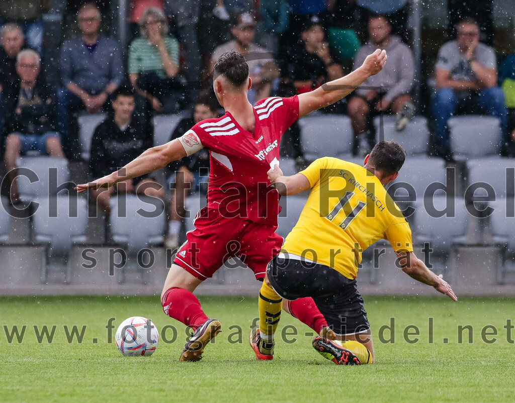 2023-07-29_057_FC_Finsing_gegen_SC_Kirchasch | Finsing, Deutschland, 29.07.2023:
Fußball, Kreisliga 2023 / 2024, 1. Spieltag, FC Finsing gegen SC Kirchasch, Endergebnis: 0:2

Leonhard Hölzl (FC Finsing, #5), Stefan Hackl (SC Kirchasch, #11)

Foto: Christian Riedel / fotografie-riedel.net