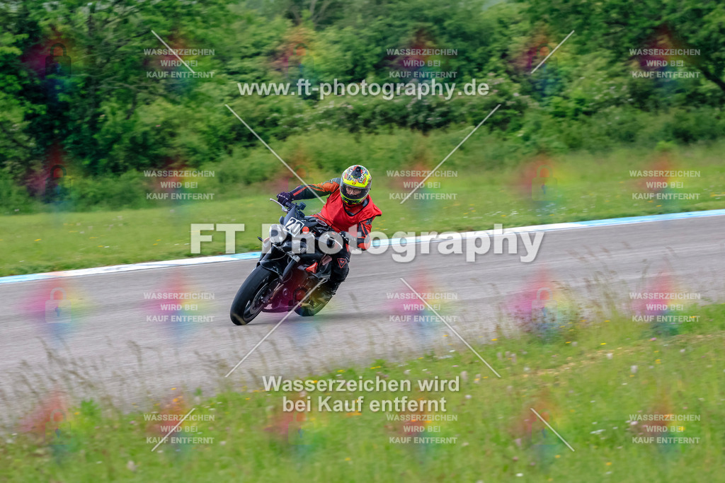 MotoTeam-3198 | Hier findet Ihr Bilder von Touristenfahrten auf der Nürburgring Nordschleife oder von anderen Veranstaltungen die ich besucht habe. Viel Spass beim Durch Schauen 