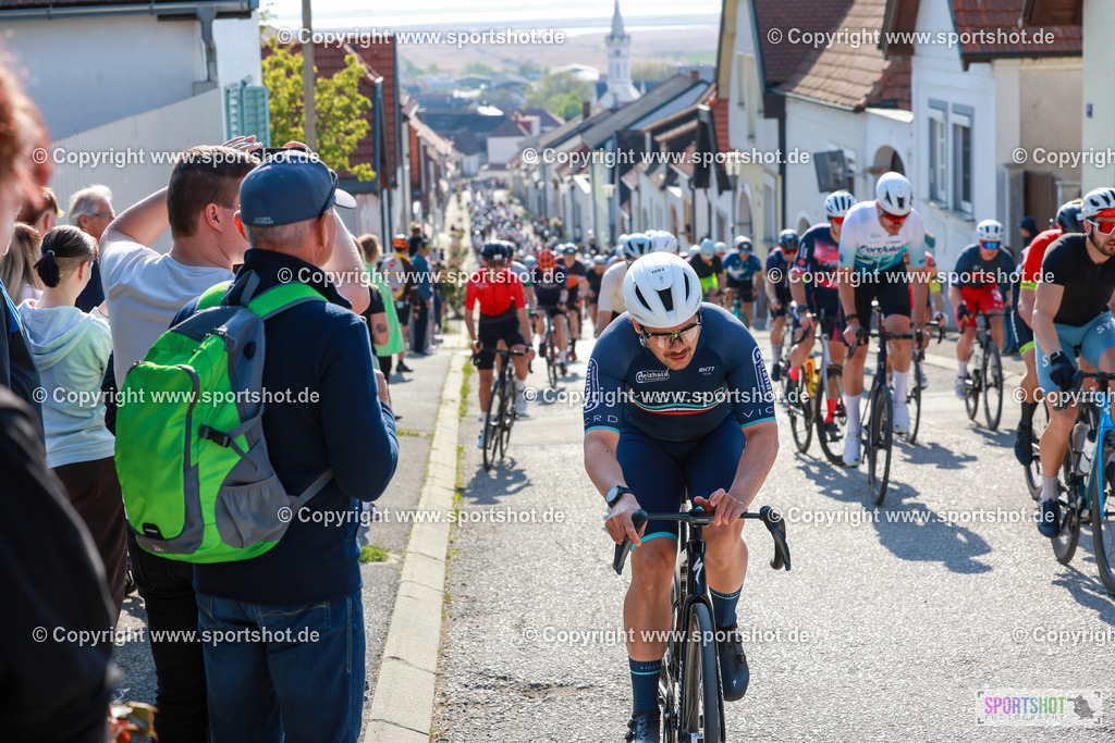 121_AR6_8555 | Neusiedlersee Radmarathon 2026@sportshot_your_pictrs #yourpictures#roadtowm2029 #nrm #neusiedlerseeradmarathon #neusiedlersee #neusiedlerseetourismus #burgenland #mörbisch #nrm26 #burgenlandtourismus #voglundco #poweredbyburgenlandtourismus #radsport #rad #marathon #ucigranfondo #visitburgenland #ucigranfondoworldseries