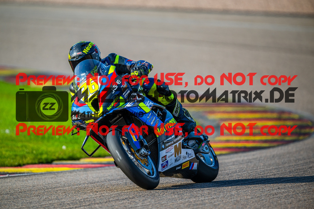 MaZZes_FotoMatrix_240504_6007705_5926 | STK1000