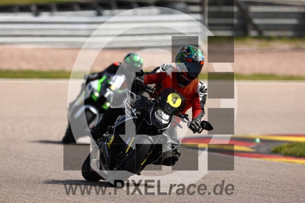 inst04-20240822_02812 | Schöne Erinnerungen an spannende Momente - das festzuhalten ist unser Job. PIXELrace.de ist seit 2003 auf den Rennstrecken Europas unterwegs um die Action draußen beim Fahren und die wunderbare Stimmung imm Fahrerlager für euch einzufangen.