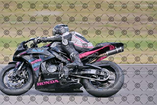 26bt05-1864 | markuskiefer.com - Realisiert mit Pictrs.com