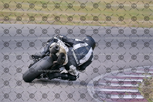26bt05-1896 | markuskiefer.com - Realisiert mit Pictrs.com