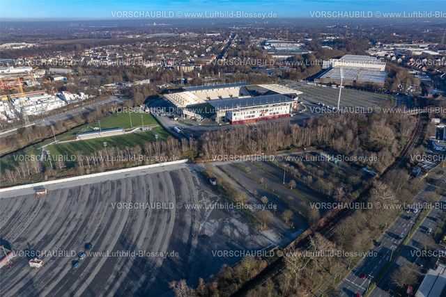 Essen241260080RWE-StadionAnDerHaffenstrasse | Luftbild, Fußballstadion an der Hafenstraße des Clubs Rot-Weiss Essen,3. Bundesliga , Essen-Borbeck, Tribünen, ,Essen, Ruhrgebiet, Nordrhein-Westfalen, Deutschland Copyright: Blossey Mantler