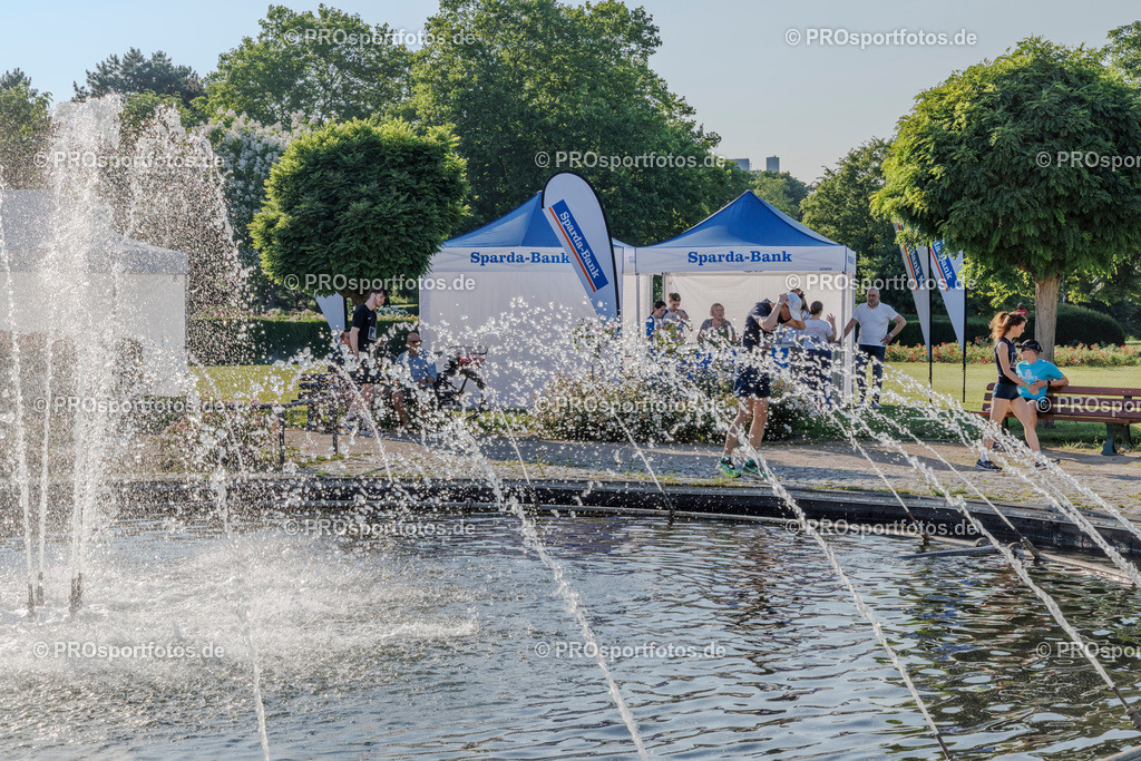 Sparda-Bank Nachtlauf Bonn; Bonn, 18.06.2025 | Impressionen vom Sparda-Bank Nachtlauf Bonn am 18.06.2025 in Bonn (Nordrhein-Westfalen). 
