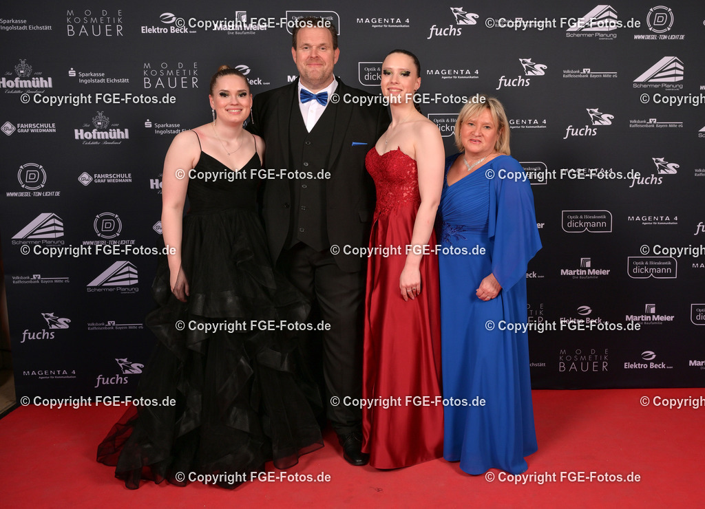 20250209-fge-hofball-0553 | Hofball der FGE am 09.02.2025 im Alten Stadttheater in Eichstätt. - Realisiert mit Pictrs.com