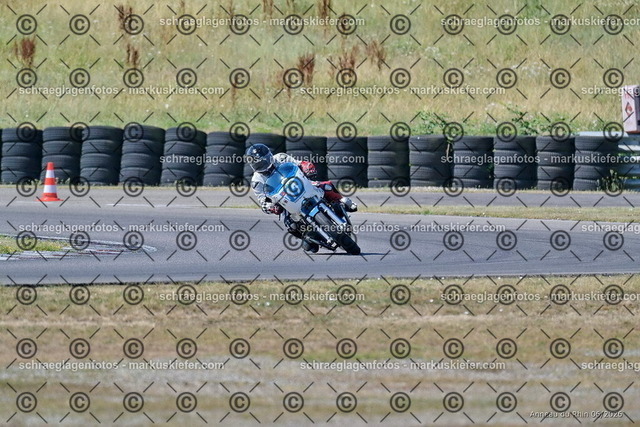 26bc03-0381 | markuskiefer.com - Realisiert mit Pictrs.com