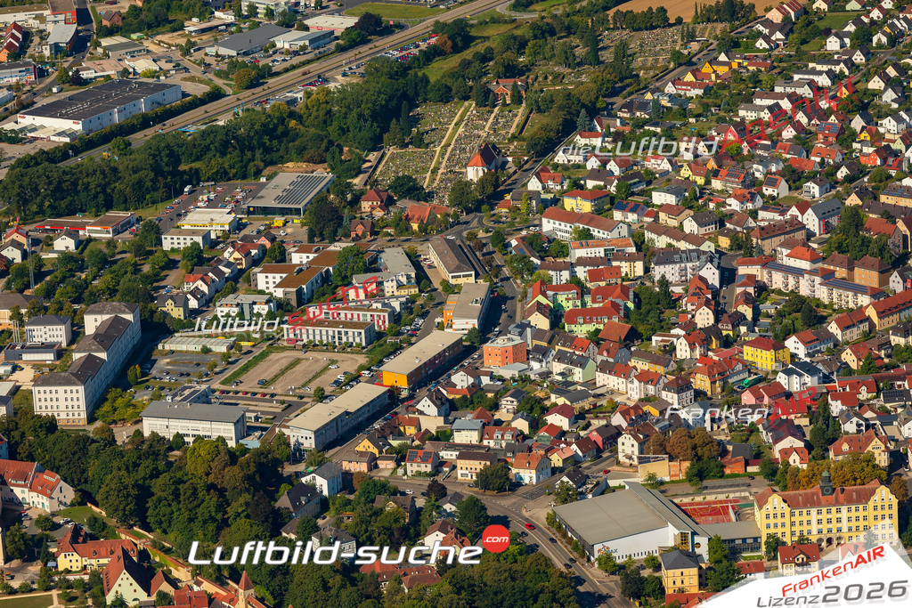 Schöne Luftaufnahme Gärbershof Amberg - Die Luftaufnahme wurde 2025 vom Flugzeug heraus erstellt ( keine Drohne ) - Hochauflösende Luftaufnahme - für professionelle Ausdrucke geeignet. Die Geschenkidee !Mit Lizenz und Bildrechte bestellbar