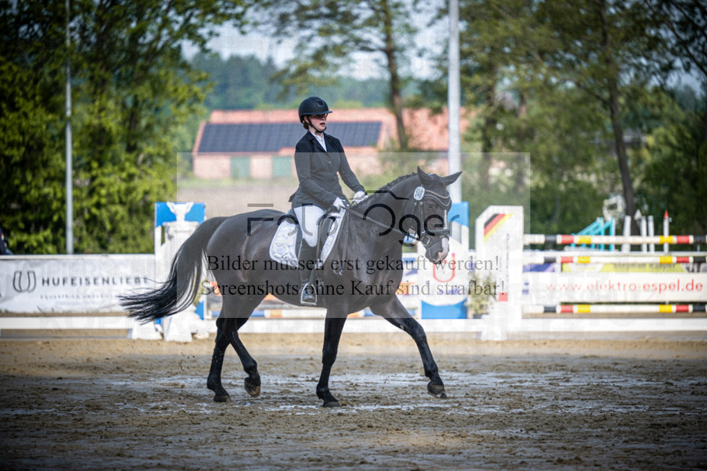 DOS_1354 | Reitturnier Venne - Realisiert mit Pictrs.com