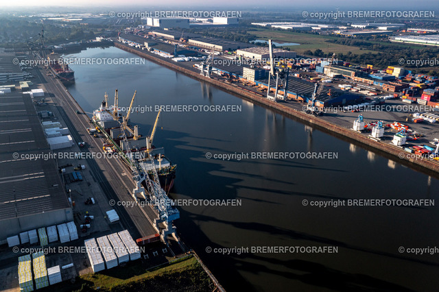 DJI_0300 | 30.09.2022 Drohnenaufnahmen Dt. Schifffahrtstag 2022 Bremen Wendebecken / Weser