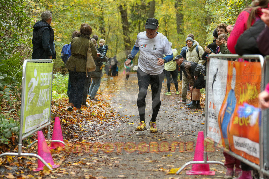 251026_1304_EX1_2381 | Sportfotografie im Rhein-Sieg Kreis, Köln, Bonn, NRW, Rheinland Pfalz, Hessen, etc. Unser Tätigkeitsfeld umfasst den Laufsport vom Volkslauf über den Marathon, Duathlon, Triathon bis zum Ultralauf wie Kölnpfad Ultra oder Schindertrail.