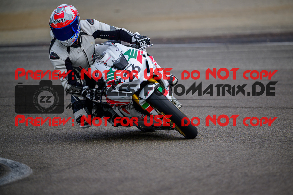 MaZZes_Fotomatrix_20250421_6007705_4550 | WEISS