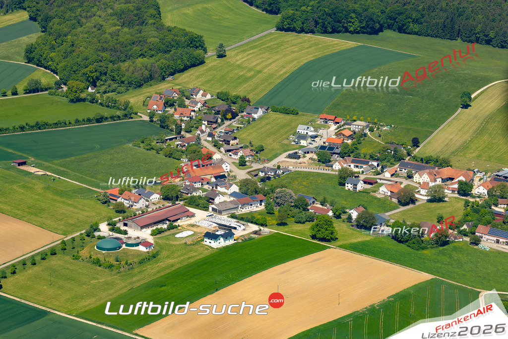 Luftaufnahme von Burgmannshofen Marxheim Bild- Das Luftbild wurde 2025 vom UL-Flugzeug heraus erstellt ( keine Drohne ) - Hochauflösende Luftaufnahme -Nicht vergleichbar mit Google Maps oder Satelittenbilder- Die Geschenkidee !Mit Lizenz und Bildrechte bestellbar