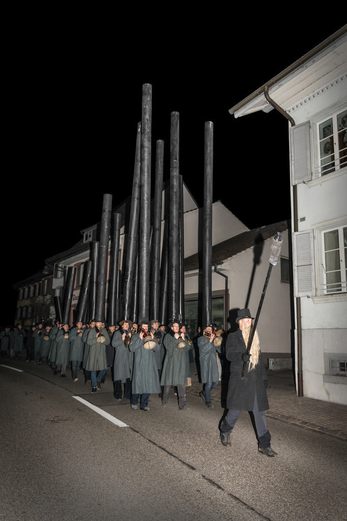 Ziefner Nünichlingler | unterwegs im mittleren Teil vom Dorf. - Realisiert mit Pictrs.com