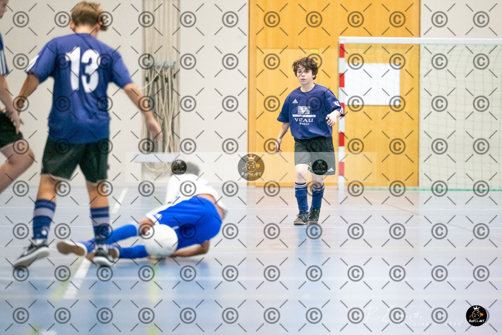 20251129_FCR-Hallenturnier-D_RAW-1_023-56 | Sport und Naturfotografie von Roberto Esposito zeigt echte Momente Bewegung und die Schönheit der Natur. Ausdrucksstarke Bilder schaffen Emotionen.