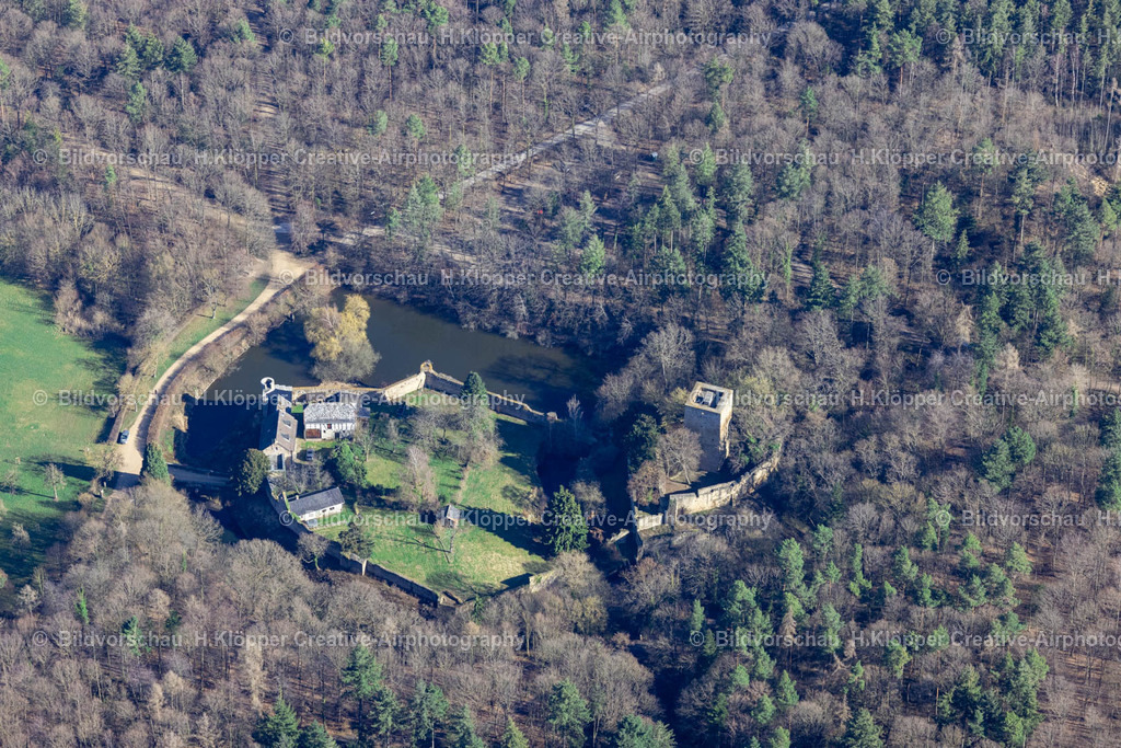 Luftbilder Euskirchen-9849 | Luftbildfotografie Ruine und Mauerreste der ehemaligen Burganlage " Hardtburg " an der Straße Eremitageweg in Euskirchen im Bundesland Nordrhein-Westfalen, Deutschland - Realisiert mit Pictrs.com