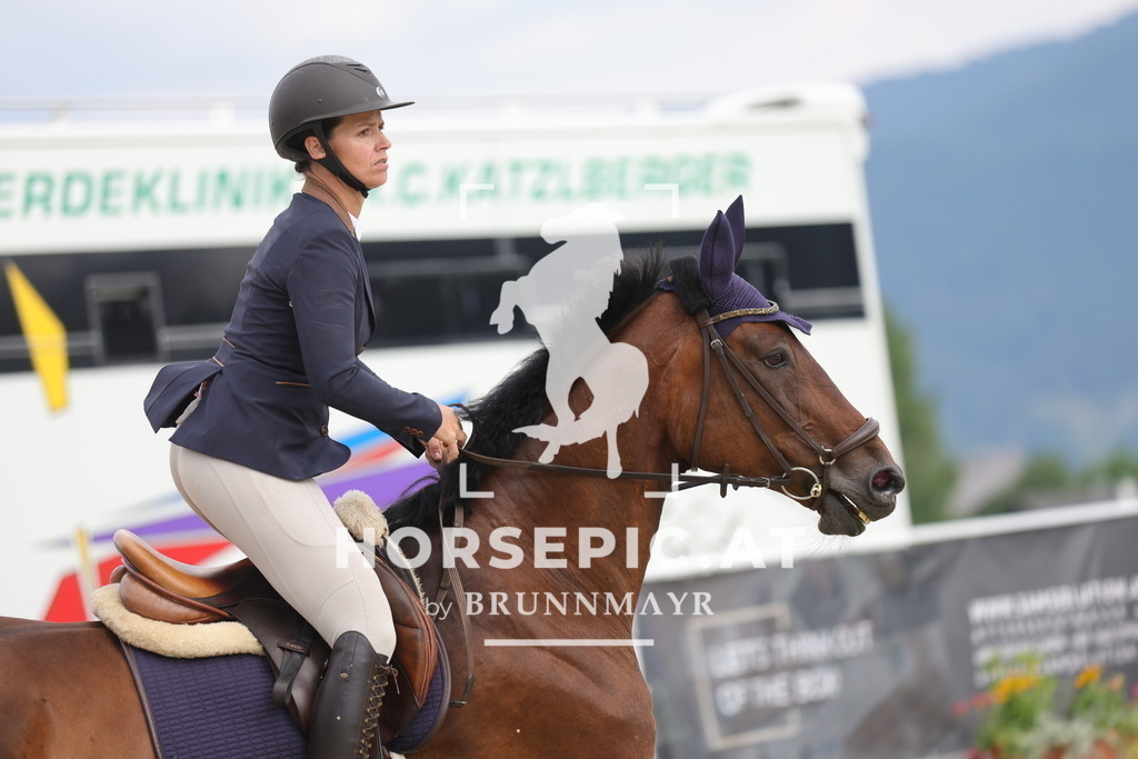 0P6A5695 | Willkommen bei Brunnmayr - Design & Fotografie – Ihrem Spezialisten für Reitturniere und Pferdeveranstaltungen in Oberösterreich, Salzburg und Bayern! Seit über 17 Jahren sind wir leidenschaftlich dabei.