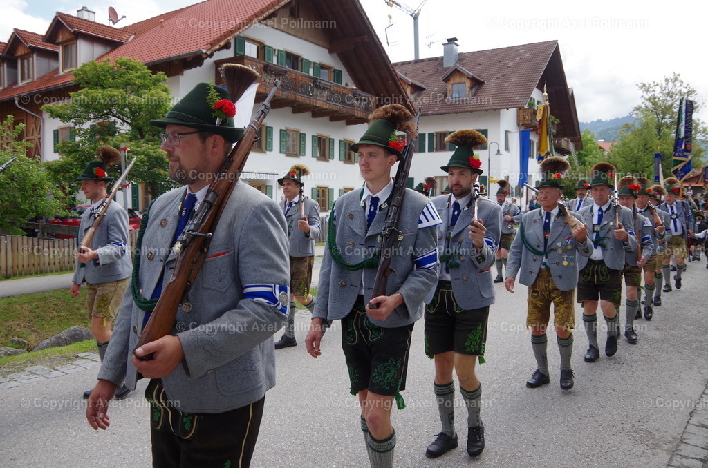 IMGP6525 | fotografiert von Axel PollmannLeonhardi Wallfahrt Benediktbeuern und Murnau, Fronleichnam, Fasching, Landschaft im Loisachtal und Benediktbeuern  - Realisiert mit Pictrs.com