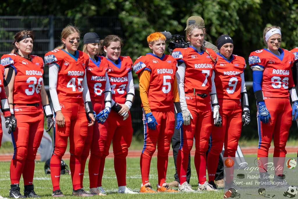 GFLW 1: German Football League Women 1: Rodgau Pioneers Ladies - Stuttgart Scorpions Sisters, 07.06.2026 | Stephanie Forano Pardo (Rodgau Pioneers Ladies #36) &amp; Emilia Clauß / Clauss (Rodgau Pioneers Ladies #45) &amp; Lara Konrath (Rodgau Pioneers Ladies #6) &amp; Marit Heller (Rodgau Pioneers Ladies #13) &amp; Paulina Duzak (Rodgau Pioneers Ladies #5) &amp; Katharina Richter (Rodgau Pioneers Ladies #7) &amp; Jeannine Müller (Rodgau Pioneers Ladies #9) &amp; Sabrina Kopp (Rodgau Pioneers Ladies #99), Rodgau Pioneers Ladies - Stuttgart Scorpions Sisters, Rodgau, Maingau-Energie-Stadion "Am Weichsee", 7.6.2026 - Realisiert mit Pictrs.com