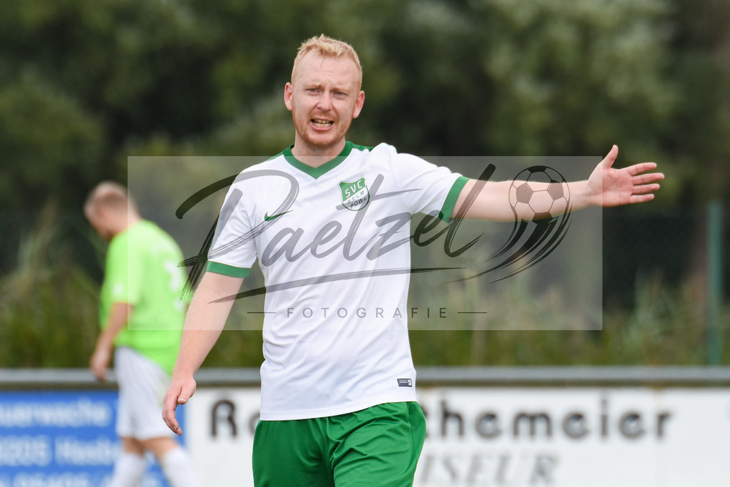 20180812_OHRBEL_0023 | Fußball, Herren:   beim Spiel der 1. Kreisklasse zwischen SV Ohrbeck vs. SVC Belm-Powe II am 12.08.2018 an der Hüggelkampfbahn in Ohrbeck-Hasbergen, Deutschland.(Foto von Nico Paetzel) - Realisiert mit Pictrs.com