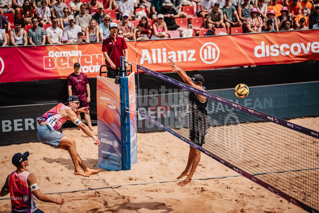 Beachvolleyball | Männer | Allianz German Beach Tour 2025 | Tourstop München | 05.07.2025 | Angriff von Laurenc Grössig