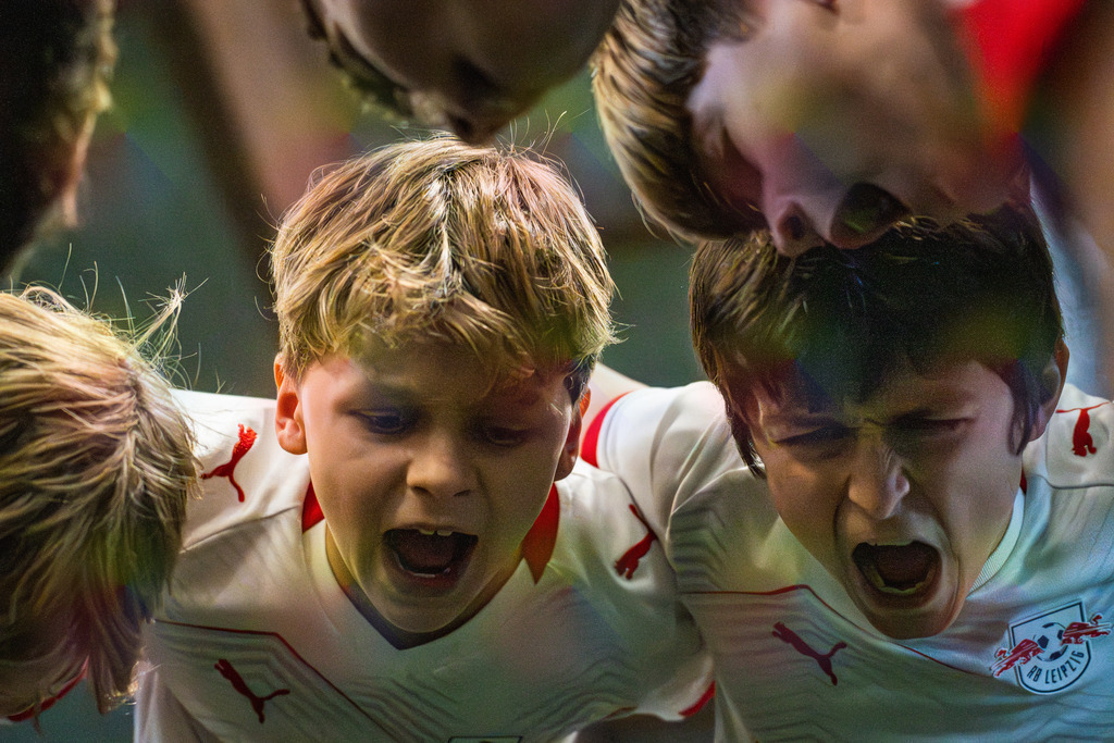 _BLR9287 | Professionelle Fußball- und Sportfotografie. Spielbilder online ansehen und kaufen – Einzelbilder oder komplette Galerien in hoher Qualität. - Realisiert mit Pictrs.com