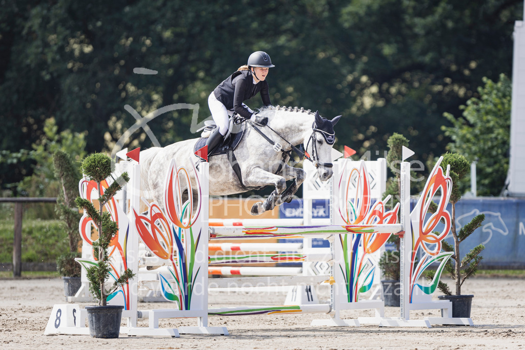 250629_PfSpTa_Stil-L2-336 | Deine schönsten Turniermomente als professionelle Fotos! Entdecke hochwertige Pferdesport-Fotografie im Online-Shop. Jetzt Fotos finden & bestellen!