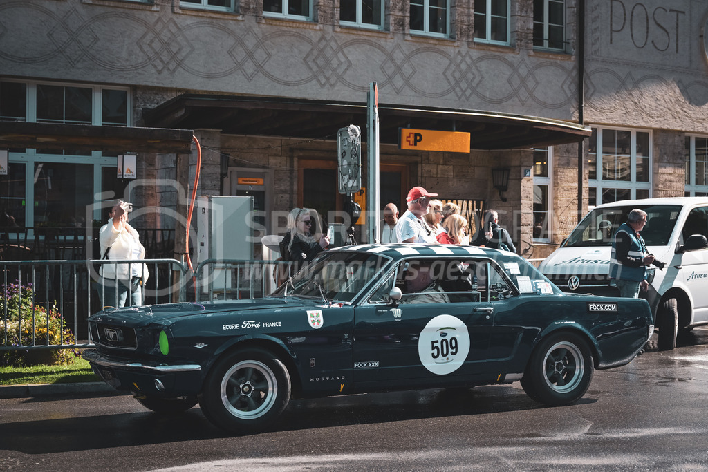 21. Arosa ClassicCar 2025 - 5. September 2025 | Peter Keller aus Henggart (SUI) in einem Ford Mustang aus dem Jahre 1965 mit Startnummer 509 am Arosa ClassicCar 2025 in der Kategorie Competition..@arosaclassiccar, @arosa.official, #arosaclassiccar, #arosa, #76curves, #classiccarBild: Sportfotografie Markus Aeschimann | www.markus-aeschimann.ch - Realisiert mit Pictrs.com