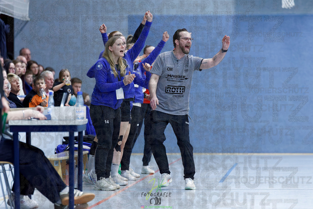 Handball Frauen Oberliga Mitte, HSG Eibelshausen/Ewersbach - HSG Lumdatal | Handball Frauen Oberliga Mitte, HSG Eibelshausen/Ewersbach - HSG Lumdatal am 21.02.2026 in Dietzhölztal-Steinbrücken (Sporthalle am Hammerweiher)Photo © 2026 - Jörg Heinrich - Realisiert mit Pictrs.com